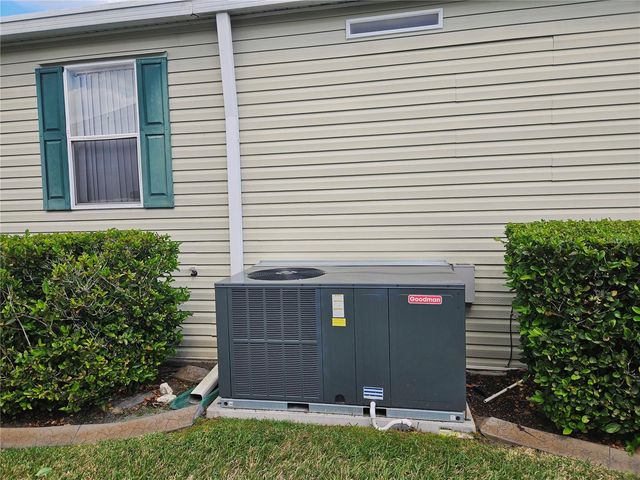 2352 PEAVINE CIRCLE 1016, Lakeland, FL 33810