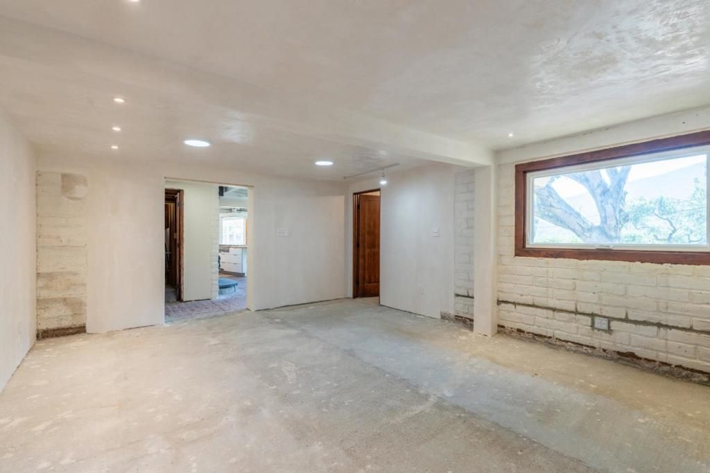 Image 16 of property listing at 72 Los Laureles Grade, Carmel Valley, CA 93924