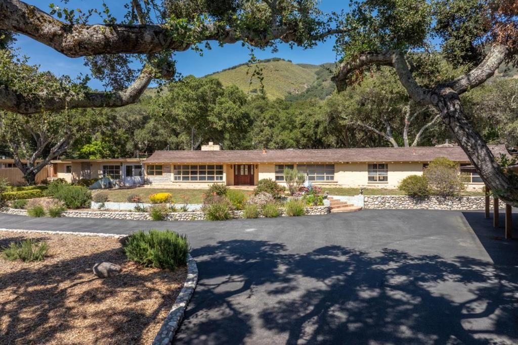 Image 2 of property listing at 72 Los Laureles Grade, Carmel Valley, CA 93924