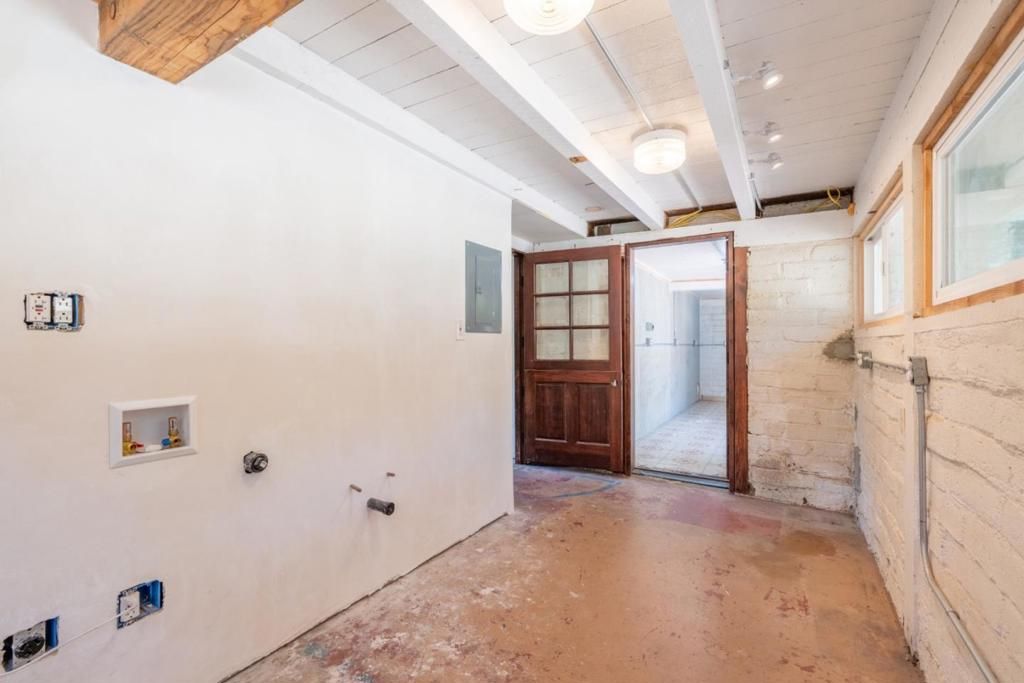 Image 24 of property listing at 72 Los Laureles Grade, Carmel Valley, CA 93924