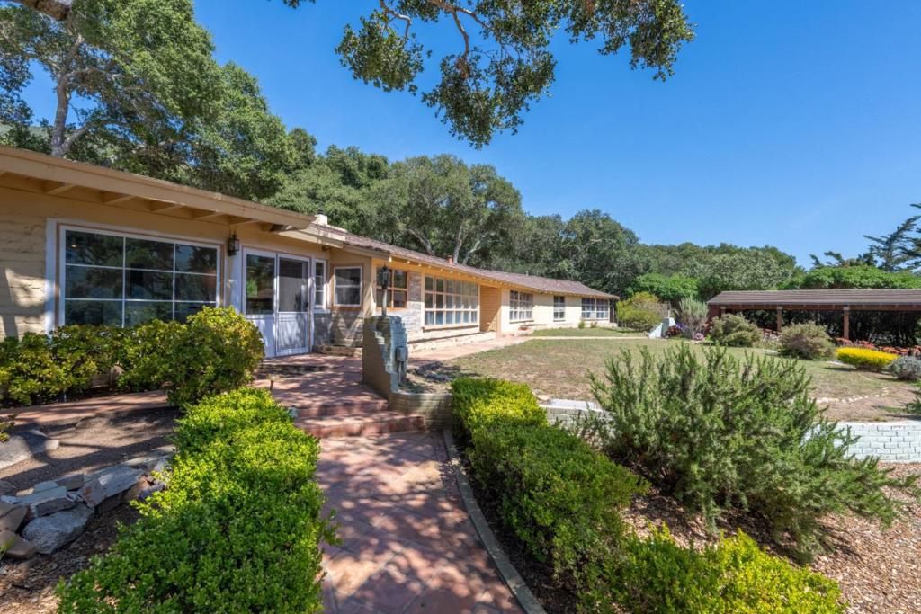 Image 28 of property listing at 72 Los Laureles Grade, Carmel Valley, CA 93924