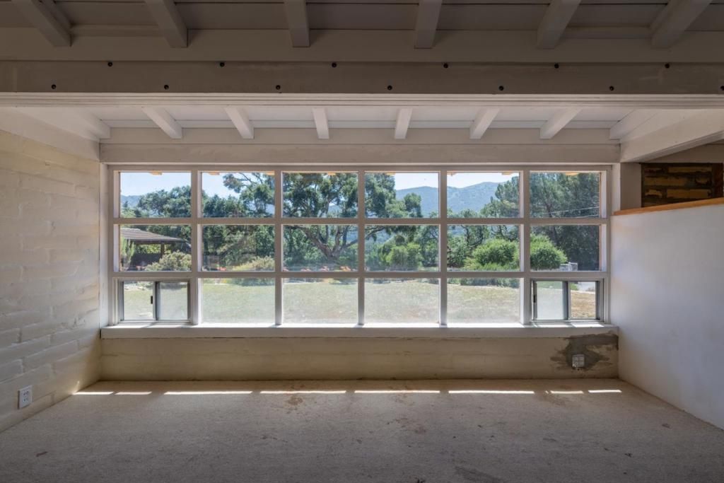 Image 9 of property listing at 72 Los Laureles Grade, Carmel Valley, CA 93924