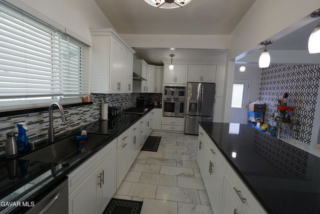 9327 Stanwin Avenue, Arleta, CA 91331