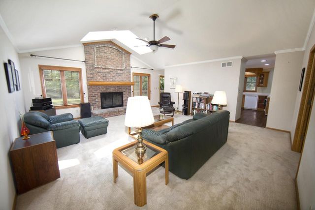 W151N7546 Wood View DRIVE, Menomonee Falls, WI 53051