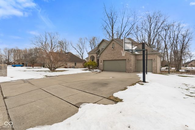 237 Edgewood Court, Pittsboro, IN 46167