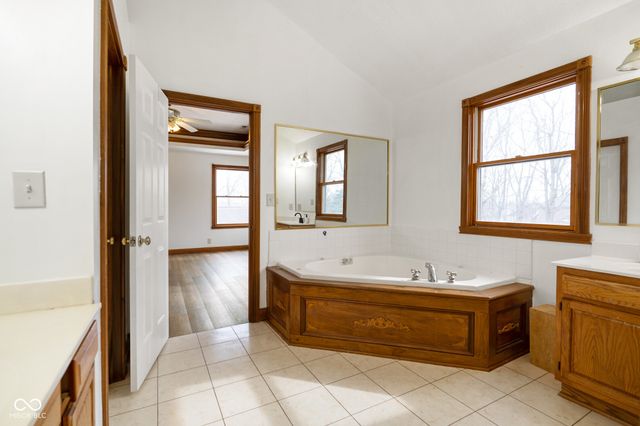 237 Edgewood Court, Pittsboro, IN 46167