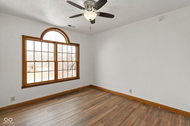 237 Edgewood Court, Pittsboro, IN 46167