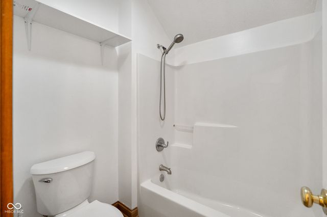 237 Edgewood Court, Pittsboro, IN 46167