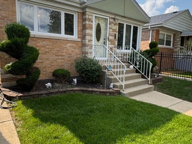5344 N Mulligan Avenue, Chicago, IL 60630