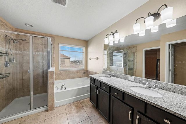 10233 NEWMINSTER LOOP, Ruskin, FL 33573