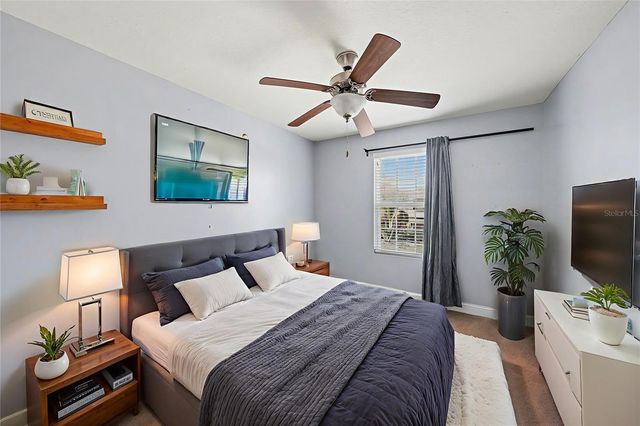 10233 NEWMINSTER LOOP, Ruskin, FL 33573