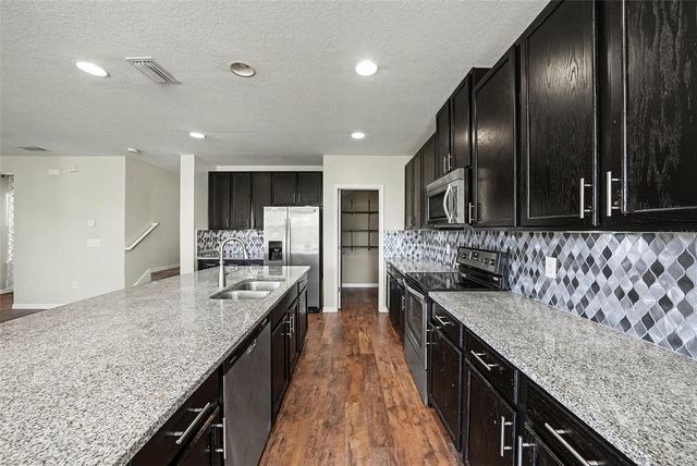 10233 NEWMINSTER LOOP, Ruskin, FL 33573