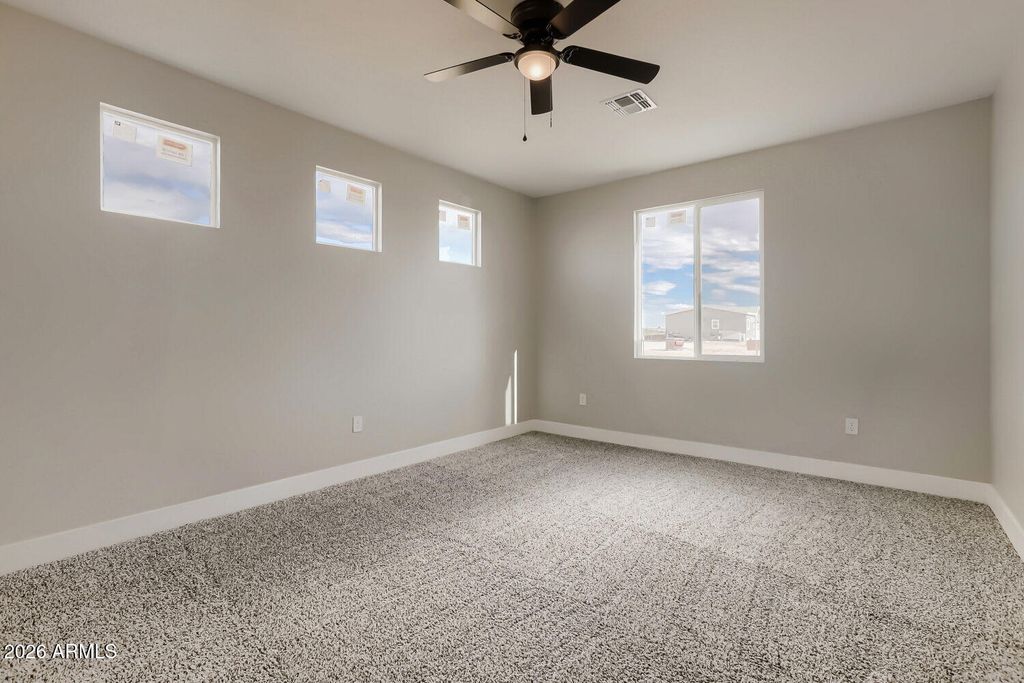 Image 15 of property listing at 38420 W BUCKEYE Road, Tonopah, AZ 85354