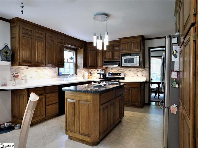 102 Lex Court, Greer, SC 29651