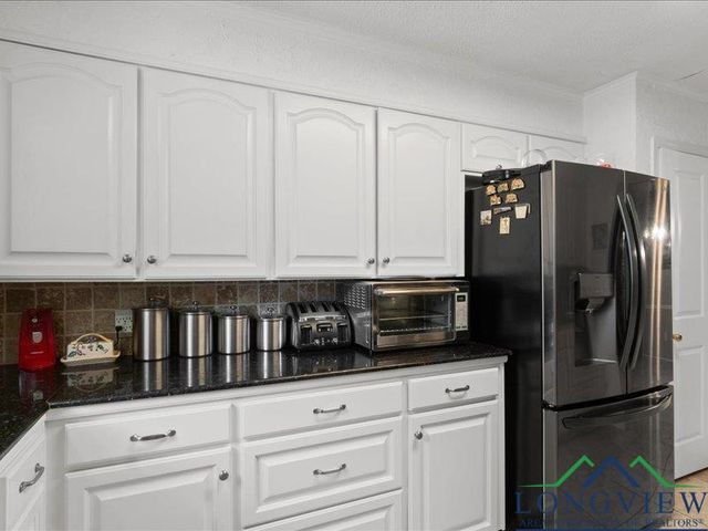 1009 Sequoyah LN, Longview, TX 75605