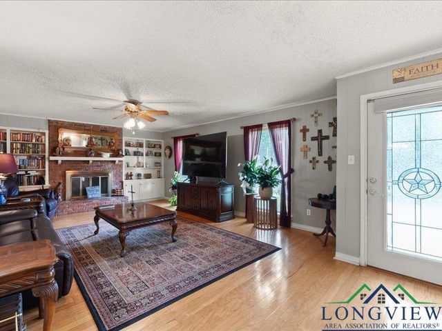 1009 Sequoyah LN, Longview, TX 75605