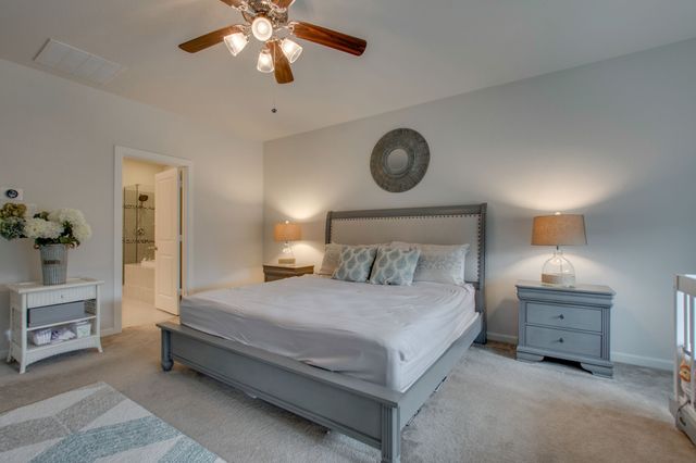 6638 Deleon Street, Irving, TX 75039