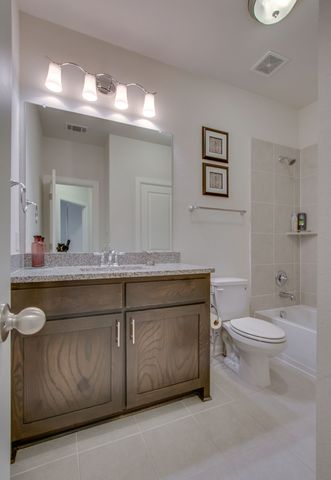 6638 Deleon Street, Irving, TX 75039