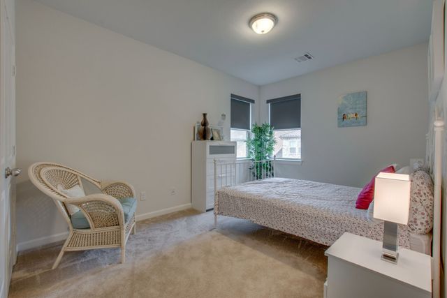 6638 Deleon Street, Irving, TX 75039