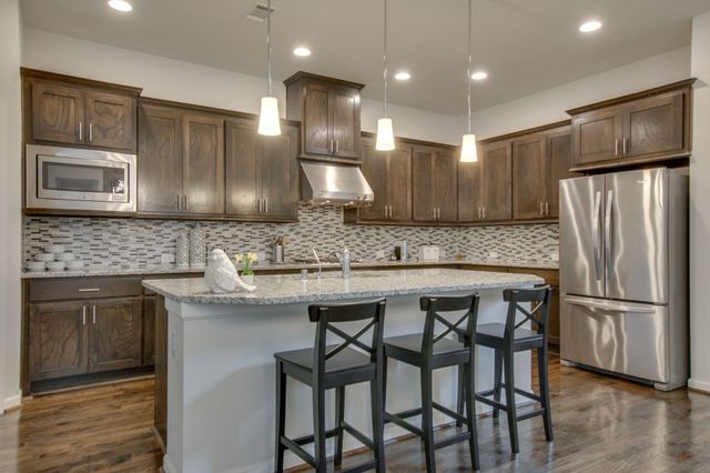 6638 Deleon Street, Irving, TX 75039