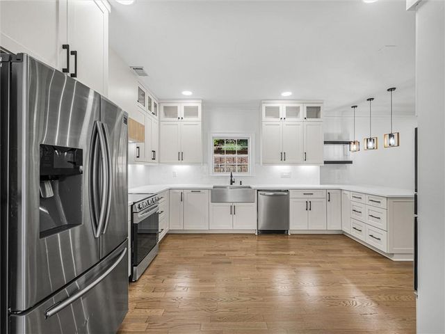 5610 N Hillbrooke Trace, Alpharetta, GA 30005