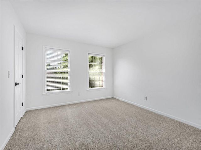 5610 N Hillbrooke Trace, Alpharetta, GA 30005