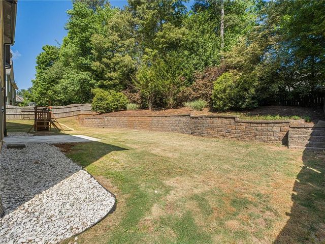 5610 N Hillbrooke Trace, Alpharetta, GA 30005