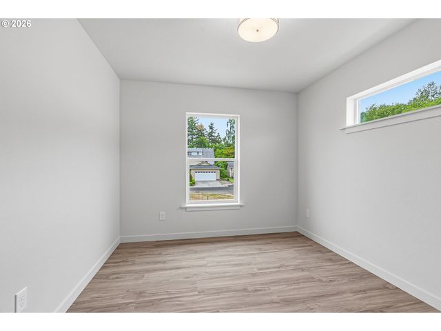 210 GLENGATE St, Cathlamet, WA 98612