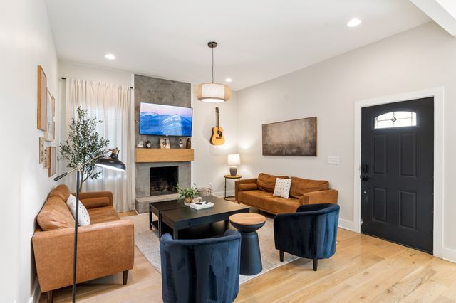 906 Morrison St, Nashville, TN 37208