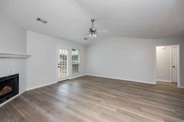 6 Meadow Ridge Loop, Maumelle, AR 72113