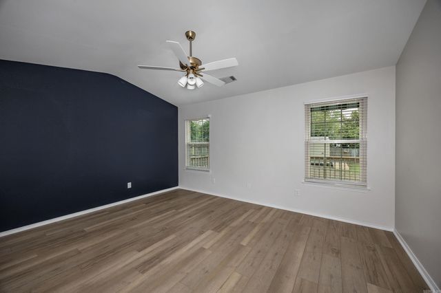 6 Meadow Ridge Loop, Maumelle, AR 72113