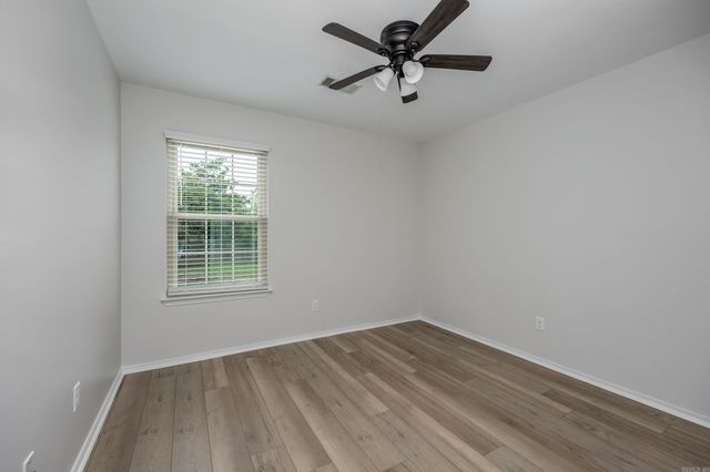 6 Meadow Ridge Loop, Maumelle, AR 72113