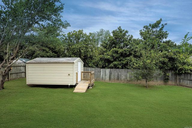 6 Meadow Ridge Loop, Maumelle, AR 72113