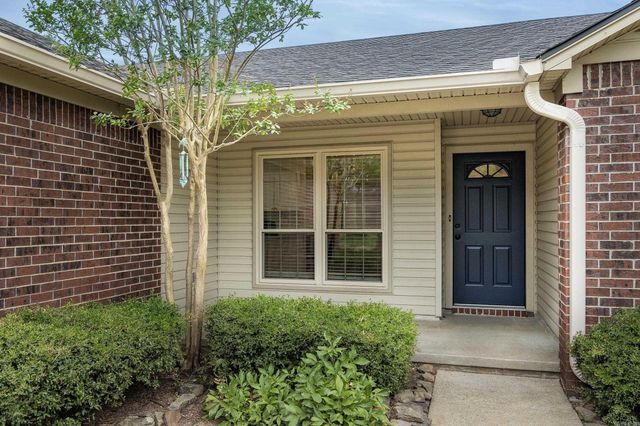 6 Meadow Ridge Loop, Maumelle, AR 72113