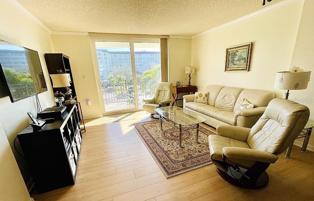 9 HAIG PLACE 312, Dunedin, FL 34698