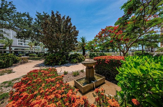 9 HAIG PLACE 312, Dunedin, FL 34698