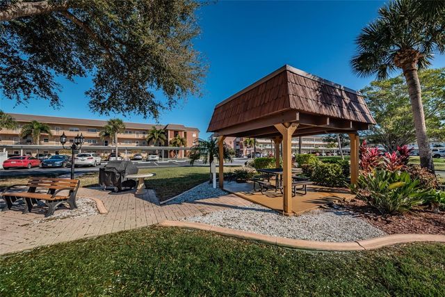 9 HAIG PLACE 312, Dunedin, FL 34698