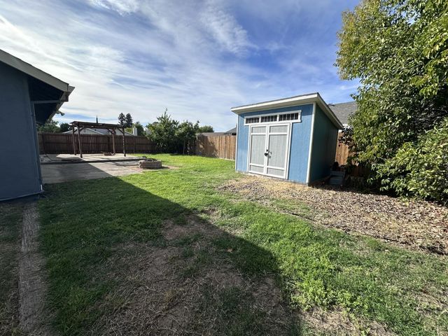 9051 Bramble Trail Way, Sacramento, CA 95826