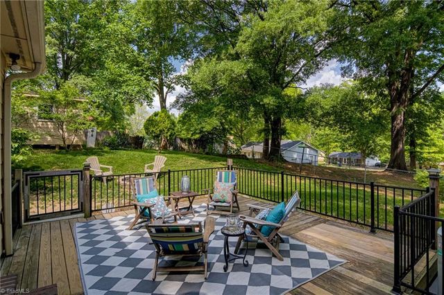 102 Capistrano Drive, Winston-salem, NC 27103