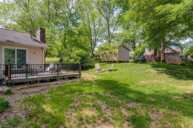 102 Capistrano Drive, Winston-salem, NC 27103