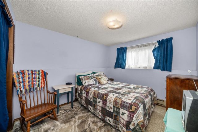 16413 W FOUR MOUND Rd, Nine Mile Falls, WA 99026