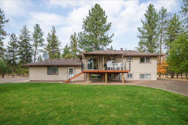 16413 W FOUR MOUND Rd, Nine Mile Falls, WA 99026