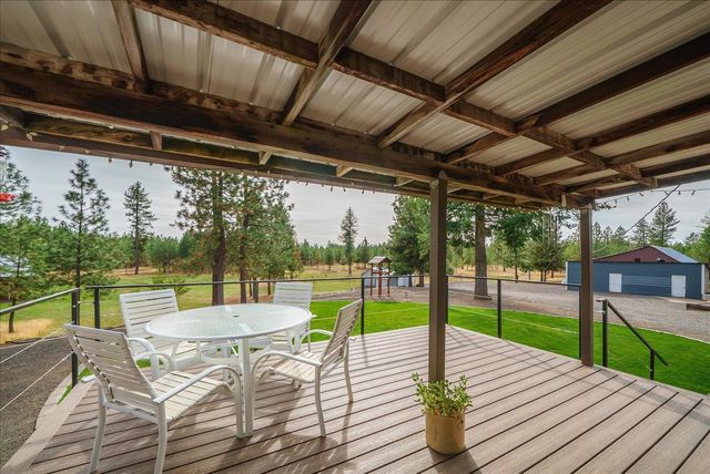 16413 W FOUR MOUND Rd, Nine Mile Falls, WA 99026