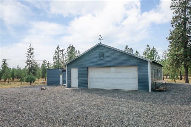 16413 W FOUR MOUND Rd, Nine Mile Falls, WA 99026