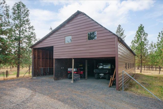 16413 W FOUR MOUND Rd, Nine Mile Falls, WA 99026