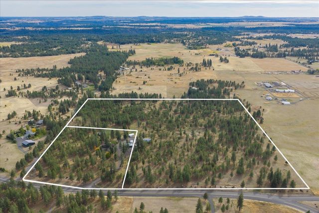 16413 W FOUR MOUND Rd, Nine Mile Falls, WA 99026