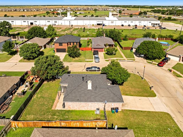 609 Lonestar Park Lane, Ponder, TX 76259