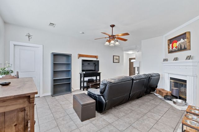 609 Lonestar Park Lane, Ponder, TX 76259