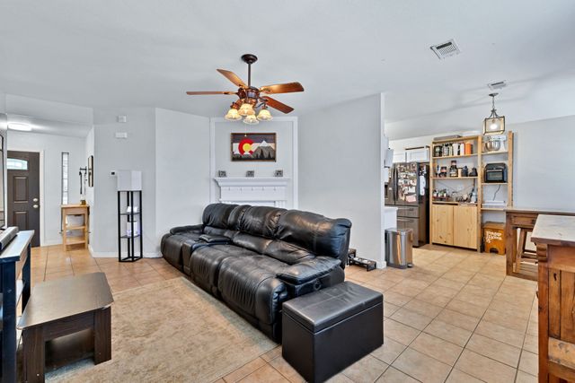 609 Lonestar Park Lane, Ponder, TX 76259