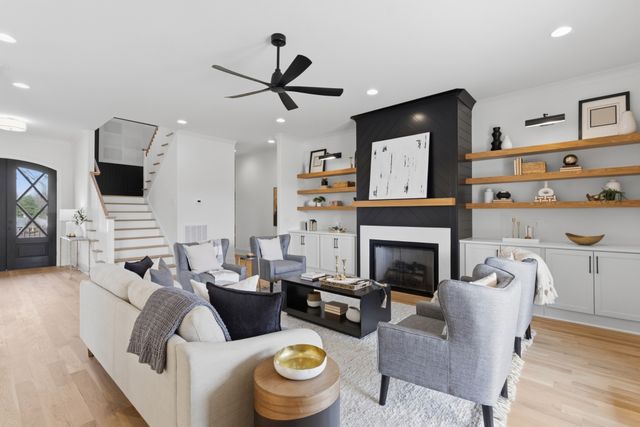 1016 Luxborough Dr, Hendersonville, TN 37075